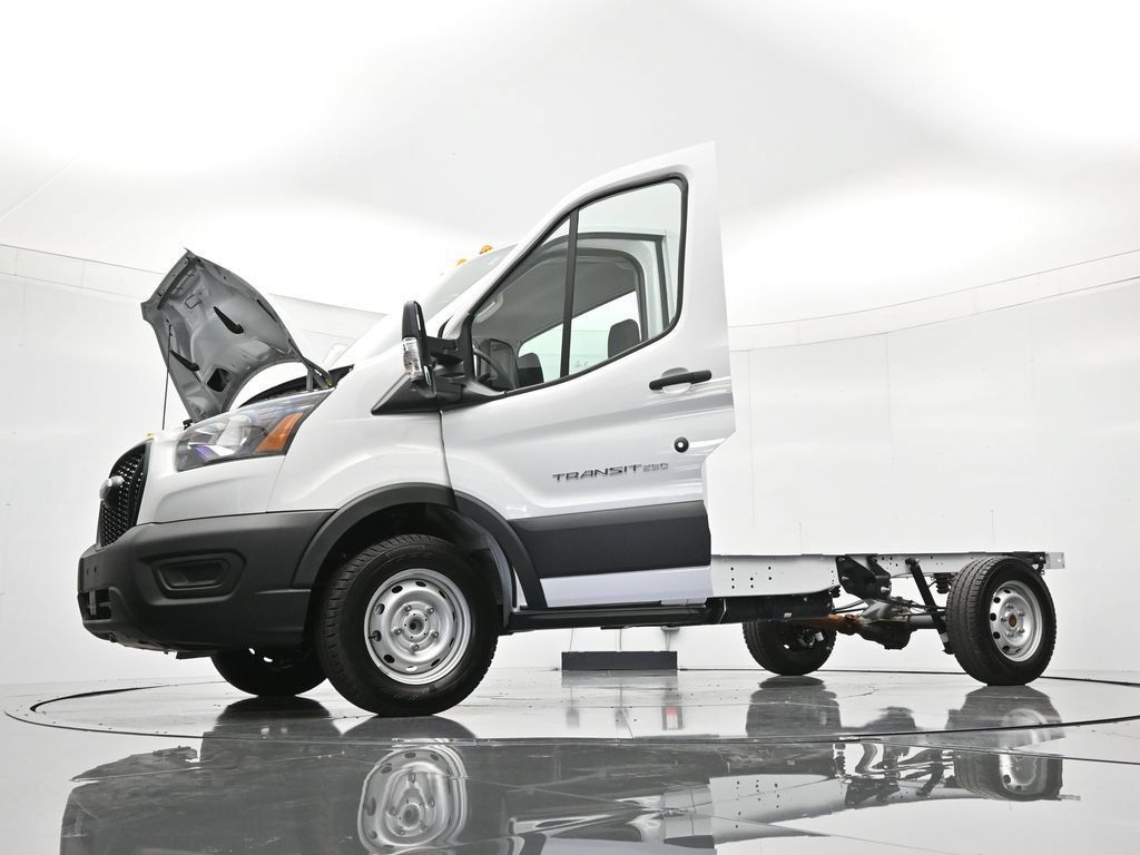 New 2025 Ford Transit 250 w/ Upfitter Package RWD image 43