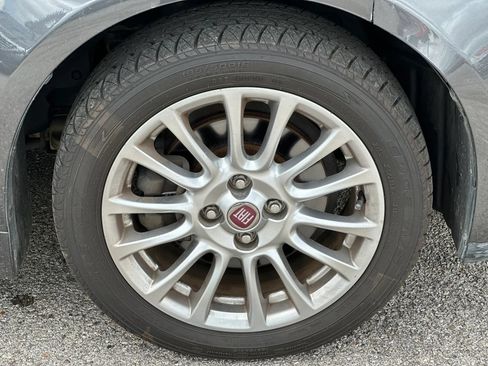 Used 2017 FIAT 124 Spider Classica RWD image 31