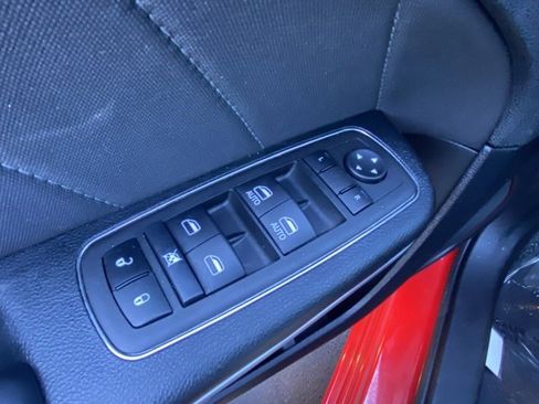 Used 2023 Dodge Charger SXT image 17