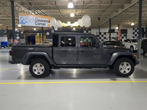 Used 2020 Jeep Gladiator Sport w/ Quick Order Package 23S AWD/4WD image 7