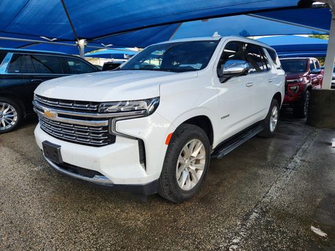 Used 2021 Chevrolet Tahoe Premier w/ Premium Package RWD image 2