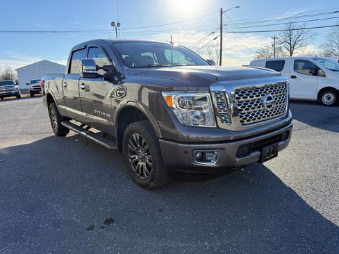 Used 2016 Nissan Titan Platinum Reserve image 4
