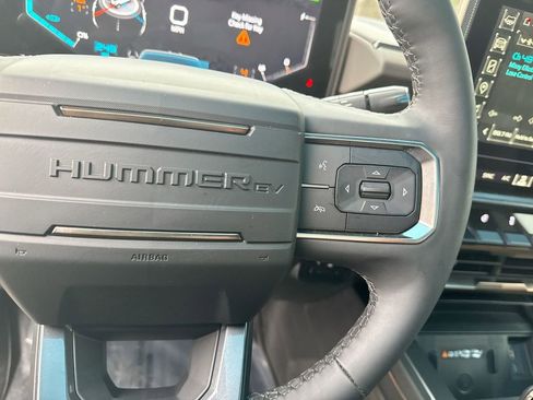 Used 2025 GMC Hummer EV 3X image 18