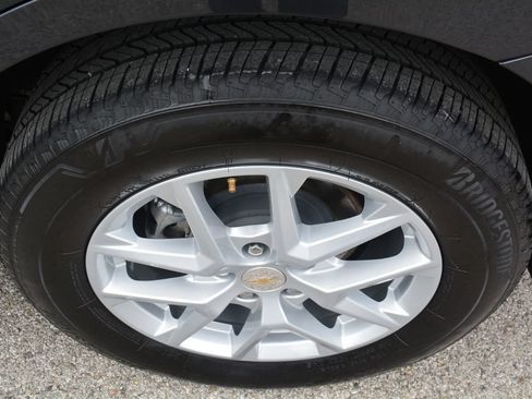 Used 2023 Chevrolet Equinox LT AWD/4WD image 24