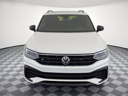 Used 2022 Volkswagen Tiguan SE R-Line FWD image 6