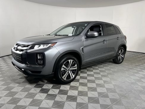 Used 2025 Mitsubishi Outlander Sport SE image 9