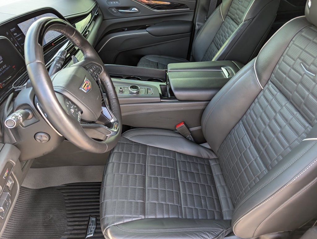 Used 2023 Cadillac Escalade V AWD/4WD image 12