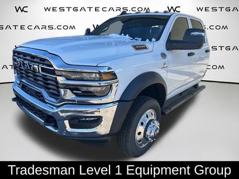New 2026 RAM 4500 Tradesman w/ Chrome Appearance Group AWD/4WD image 4