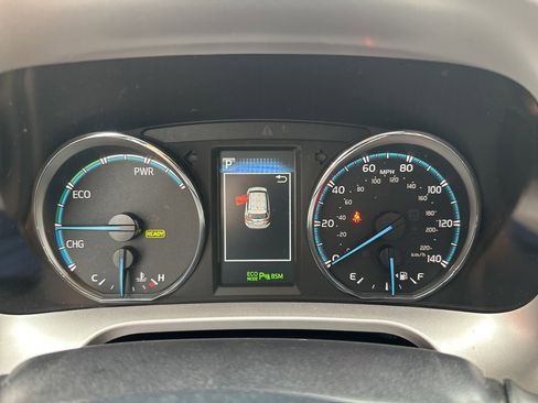 Used 2016 Toyota RAV4 XLE image 11