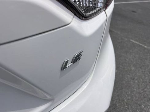 Used 2021 Toyota Corolla LE w/ LE Convenience Package FWD image 33