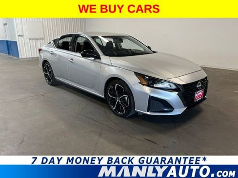 Used 2023 Nissan Altima 2.5 SR FWD image 1