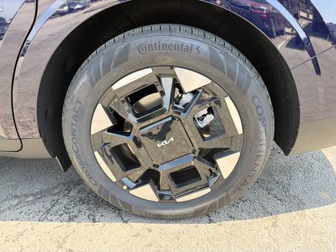 New 2027 Kia Carnival EX FWD image 26