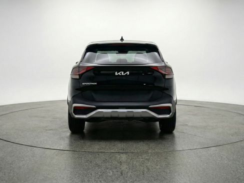 Used 2025 Kia Sportage LX image 7