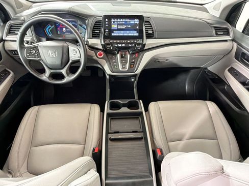 Used 2023 Honda Odyssey EX-L image 17