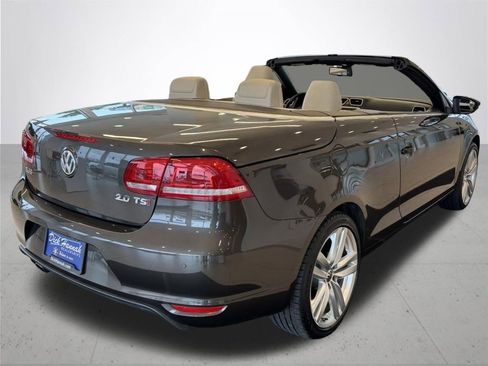 Used 2015 Volkswagen Eos Executive image 17