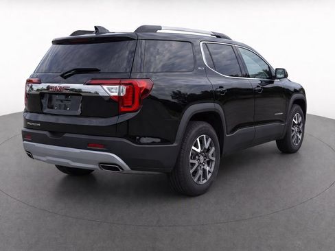 Used 2023 GMC Acadia SLT FWD image 4