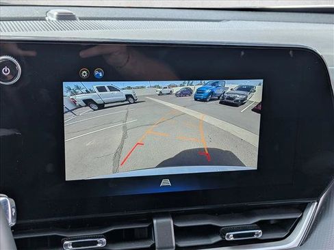 Used 2025 Chevrolet Equinox LT AWD/4WD image 12