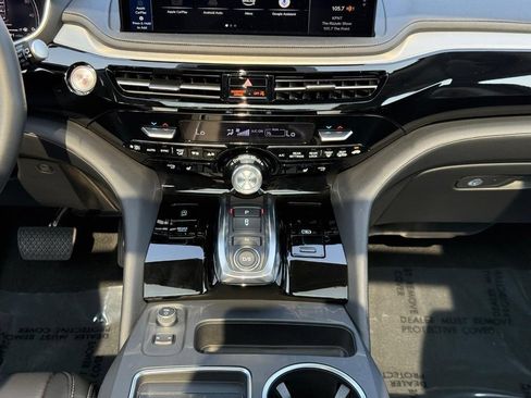 Certified 2026 Acura MDX SH-AWD w/ Technology Package image 19