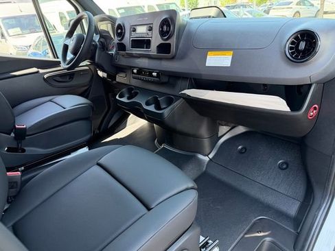 New 2026 Mercedes-Benz Sprinter 2500 image 26