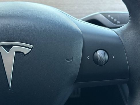 Used 2023 Tesla Model 3 Performance image 27
