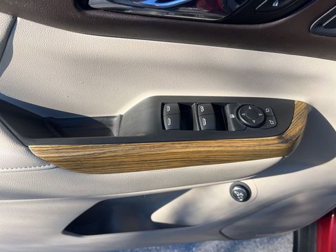 Used 2018 GMC Acadia Denali w/ Technology Package image 21