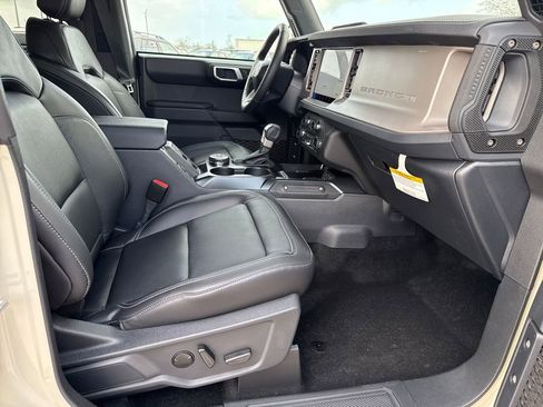 New 2025 Ford Bronco Outer Banks image 22