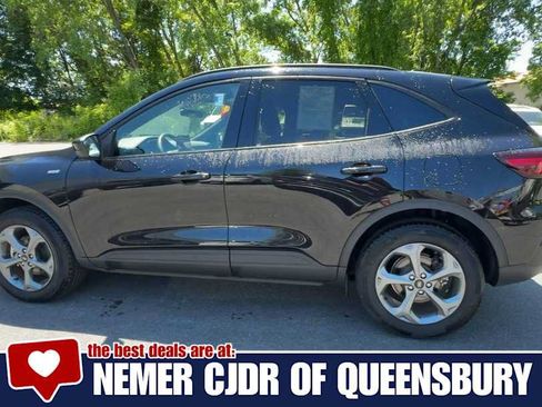 Used 2025 Ford Escape ST-Line Select AWD/4WD image 6