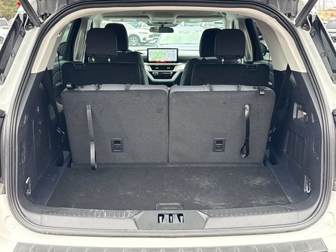 Certified 2026 Ford Explorer Active RWD image 18