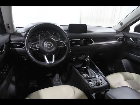 Used 2019 MAZDA CX-5 Touring FWD image 6