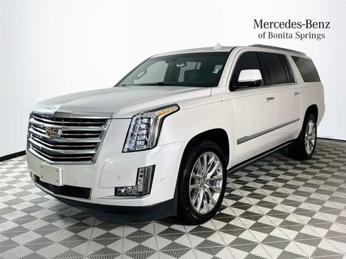 Used 2019 Cadillac Escalade ESV Platinum AWD/4WD image 3