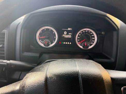 Used 2016 RAM 1500 Express image 9