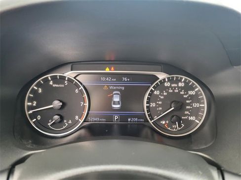 Used 2024 Nissan Altima 2.5 SV image 4