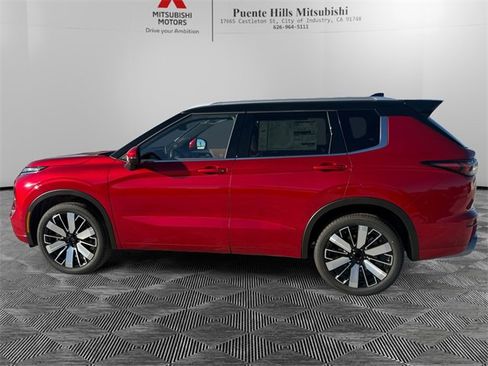 New 2026 Mitsubishi Outlander SEL image 8