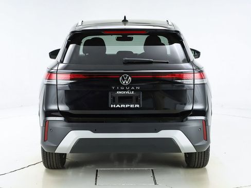New 2026 Volkswagen Tiguan S FWD image 8