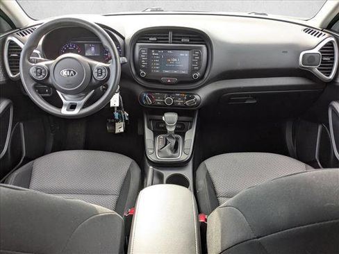 Used 2021 Kia Soul LX FWD image 19