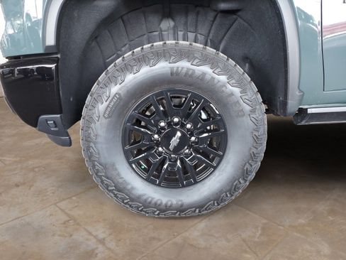 Used 2026 Chevrolet Silverado 2500 ZR2 AWD/4WD image 30