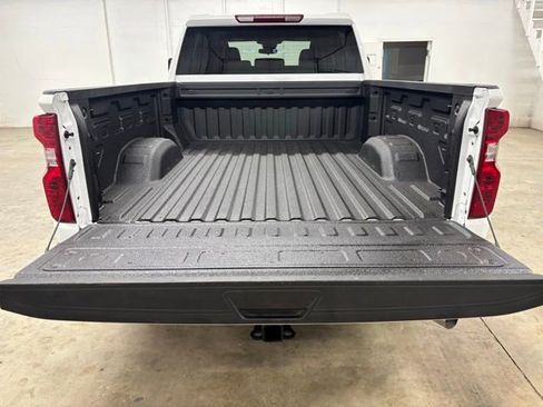 Used 2025 Chevrolet Silverado 2500 LT w/ Convenience Package AWD/4WD image 23