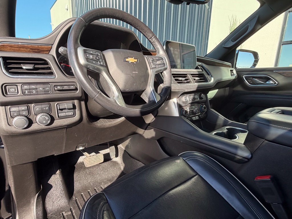 Used 2021 Chevrolet Tahoe Premier w/ Premium Package AWD/4WD image 8