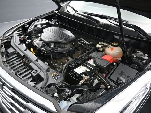 Used 2017 Cadillac XT5 Luxury w/ LPO, Wheel Lock Package image 49