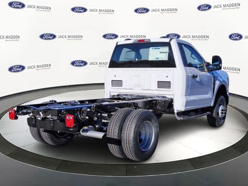 New 2026 Ford F350 XL w/ XL Chrome Package AWD/4WD image 5