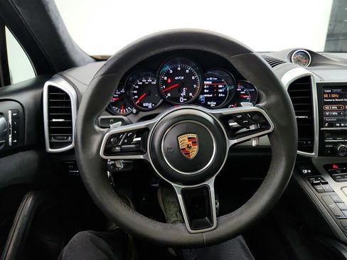 Used 2016 Porsche Cayenne GTS AWD/4WD image 17