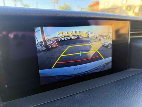 Used 2019 Lexus IS 300 F Sport w/ F Sport Package RWD image 29