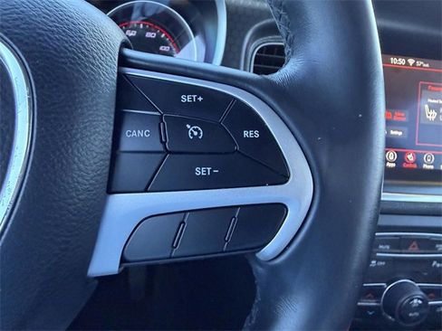 Used 2018 Dodge Charger SXT Plus image 30