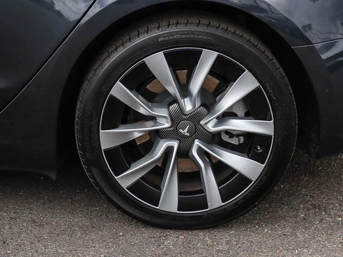 Used 2024 Tesla Model 3 Standard Range RWD image 11