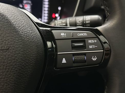 Certified 2025 Honda Pilot Elite image 33