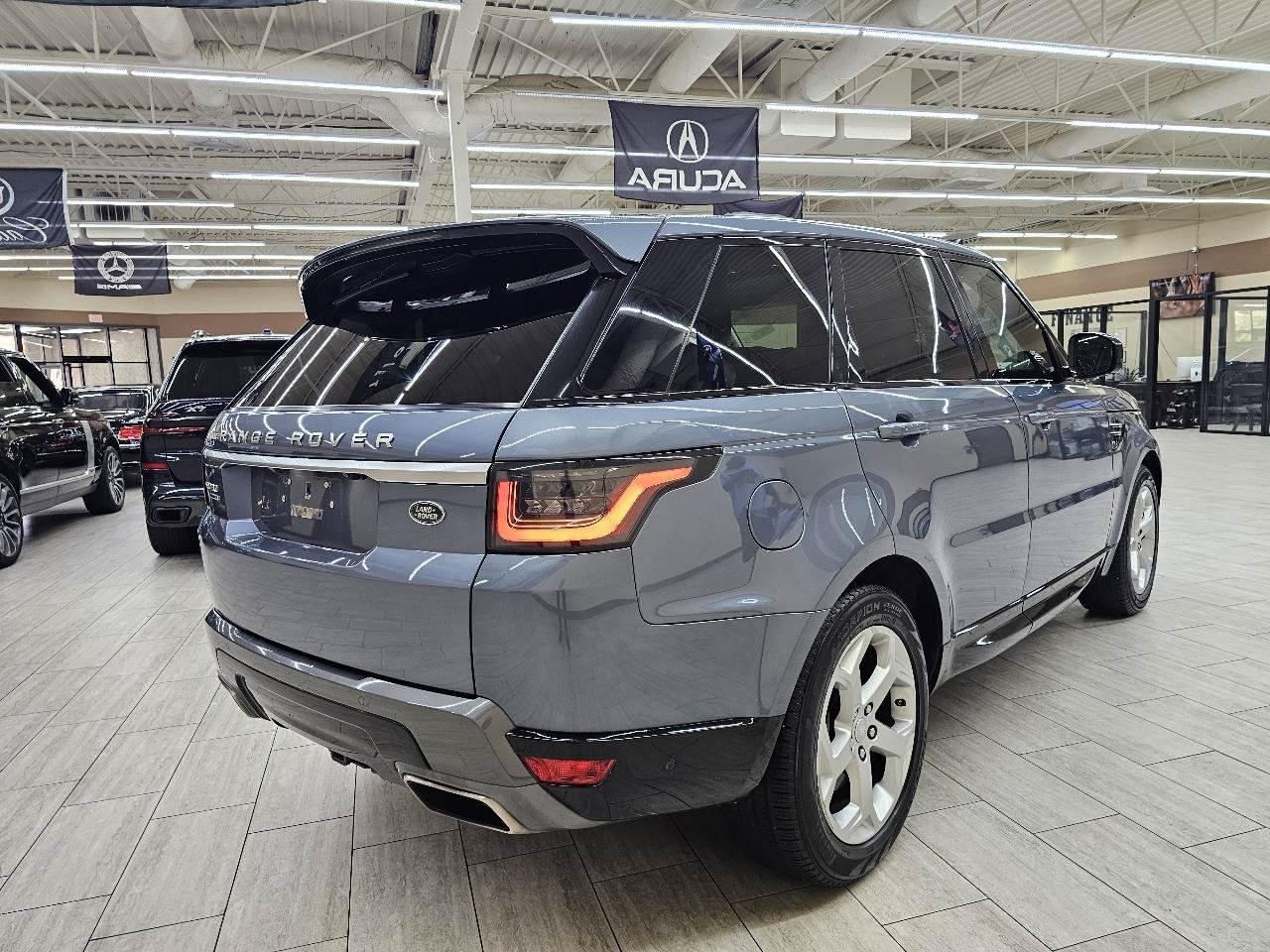 Used 2018 Land Rover Range Rover Sport HSE AWD/4WD image 6