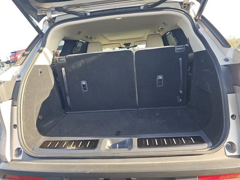 Used 2025 INFINITI QX60 Luxe w/ Lighting Package (N94) FWD image 25