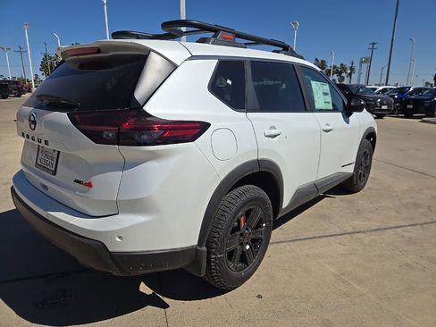 New 2026 Nissan Rogue SV AWD/4WD image 17