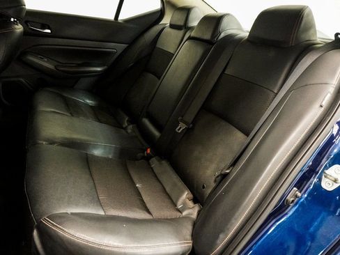 Used 2022 Nissan Altima 2.5 SR FWD image 8