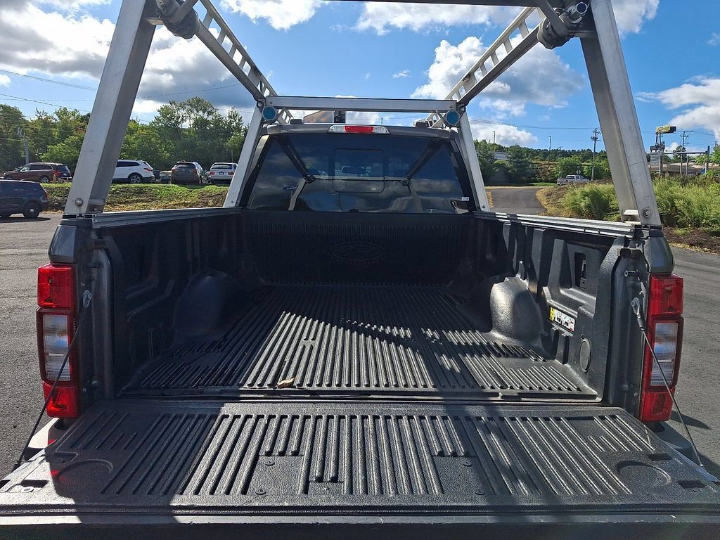 Used 2022 Ford F250 XLT w/ Black Appearance Package AWD/4WD image 28